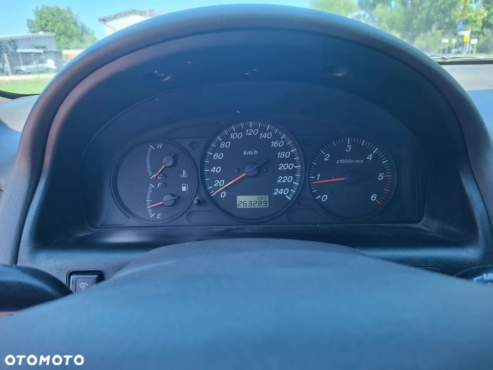 Mazda 626 2.0 TD Comfort - 6