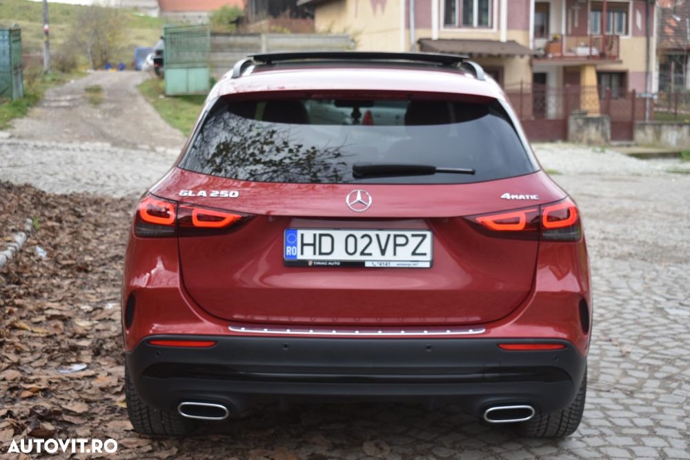 Mercedes-Benz GLA 250 4MATIC Aut. - 9