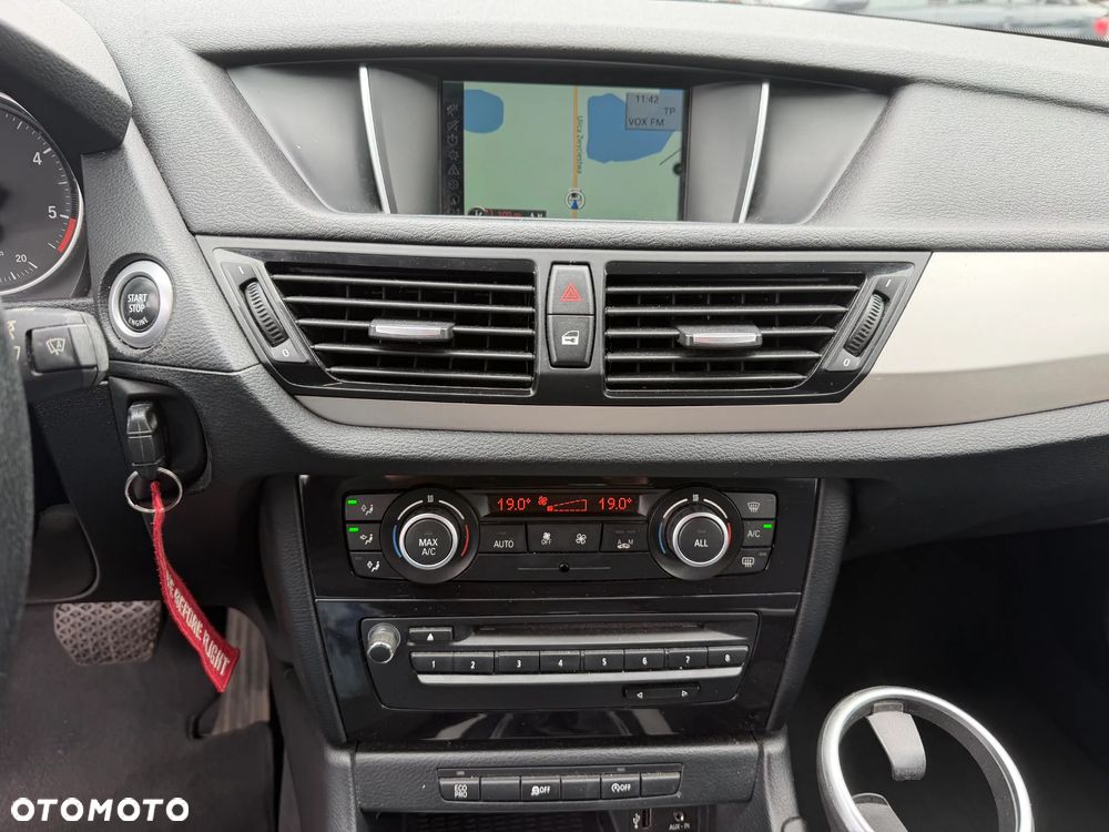 BMW X1 sDrive18d - 13