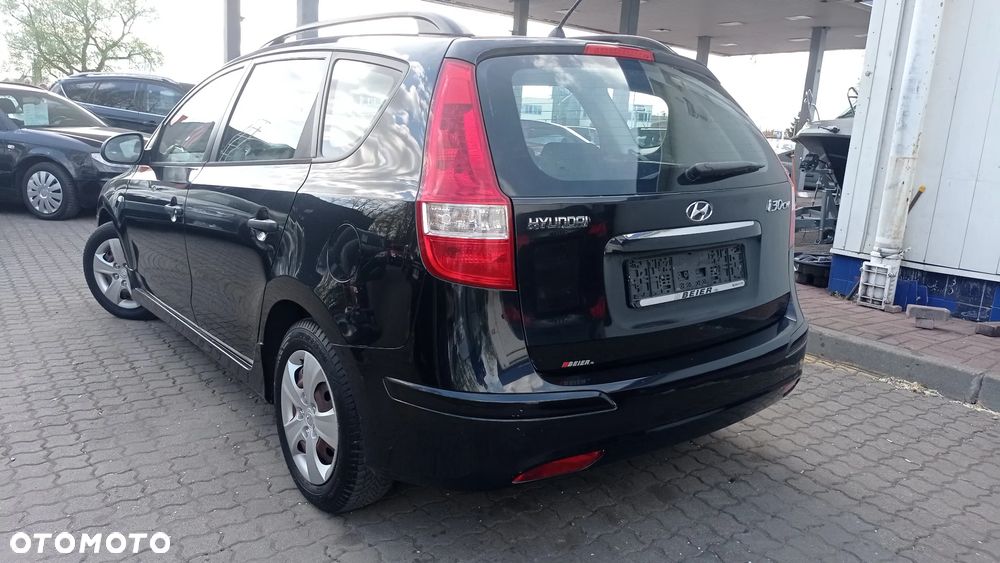 Hyundai i30 1.4 Comfort - 14