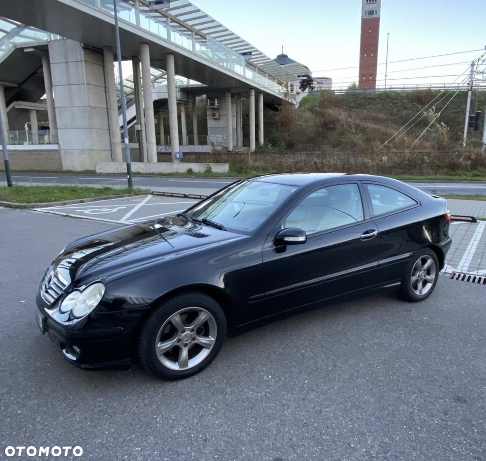 Mercedes-Benz Klasa C 180 T Kompressor Classic - 3