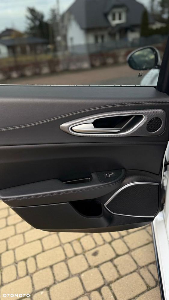 Alfa Romeo Giulia 2.0 Turbo Veloce Q4 - 31