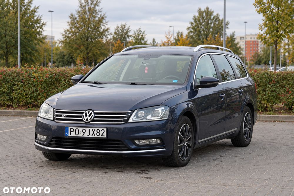 Volkswagen Passat - 1