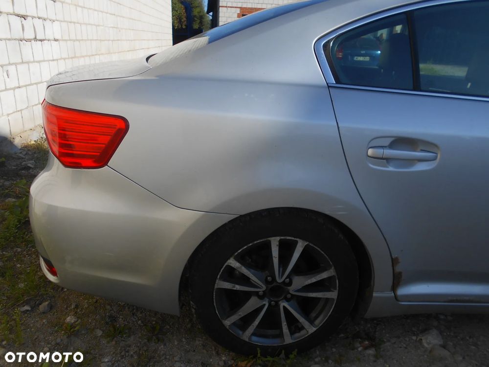 TOYOTA AVENSIS TR D-4D T27 2011-2015R LIFT  KOD LAKIERU 1F7 SILVER 2.0D4D 126KM SILNIK SKRZYNIA BLOTNIK DZWI MASKA KLAPA ZAWIESZENIE LAMPY WTRYSK WTRYSKI LUSTERKA BAK KOLO ZAPASOWE BELKA KLIMATYZACJA - 12