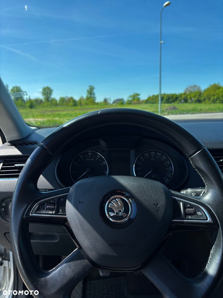 Skoda Octavia 1.4 TSI Ambition - 23