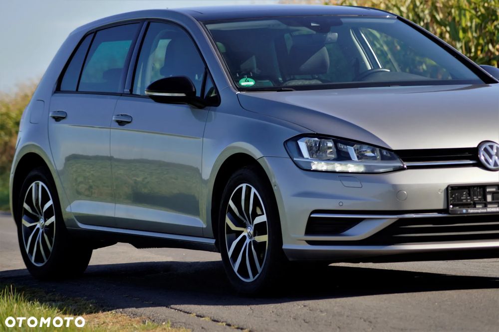 Volkswagen Golf - 17
