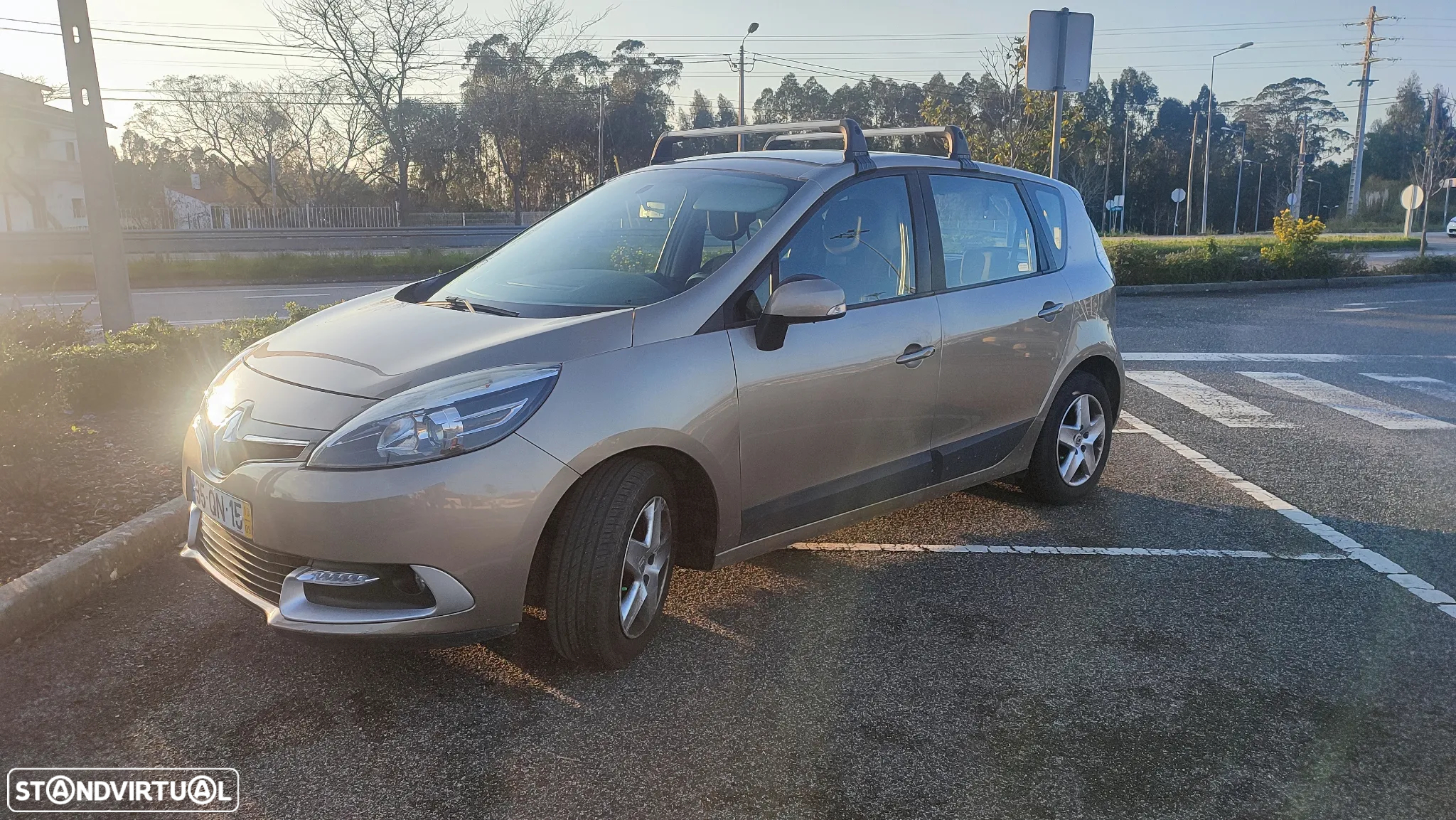 Renault Scénic 1.5 dCi Dynamique S - 9