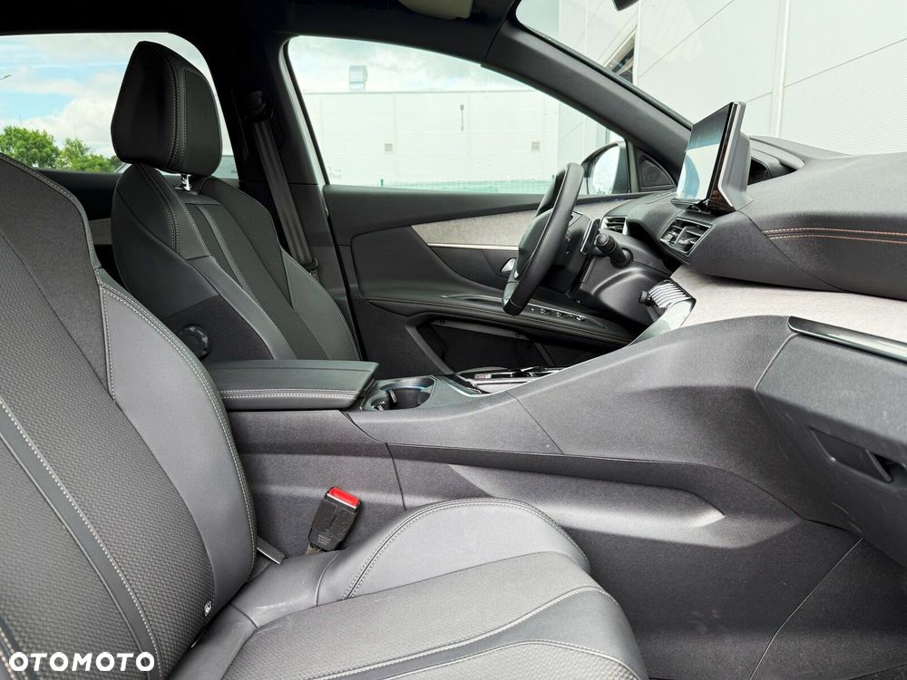 Peugeot 3008 1.2 PureTech GT S&S EAT8 - 31