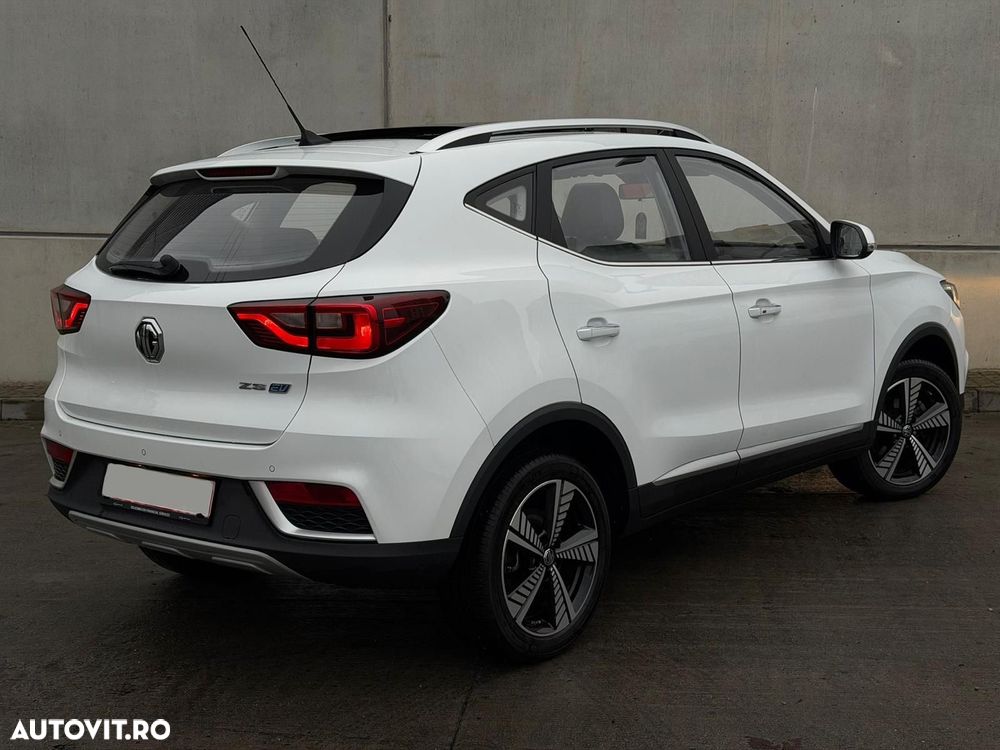 MG ZS EV Maximal Luxury - 6