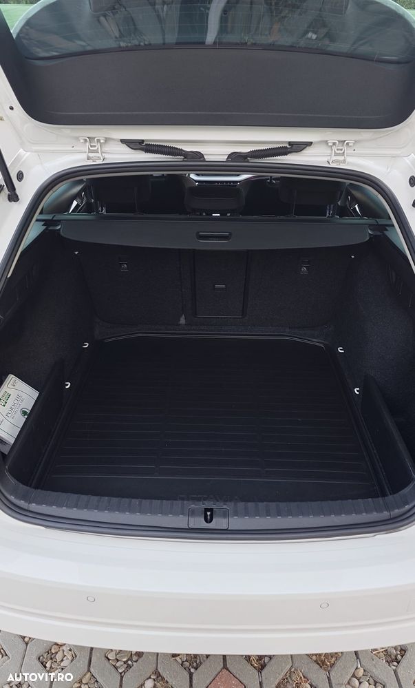Skoda Octavia 2.0 TDI DSG Ambition - 20