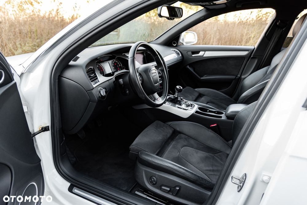 Audi A4 Avant 2.0 TFSI quattro S line Sportpaket - 19