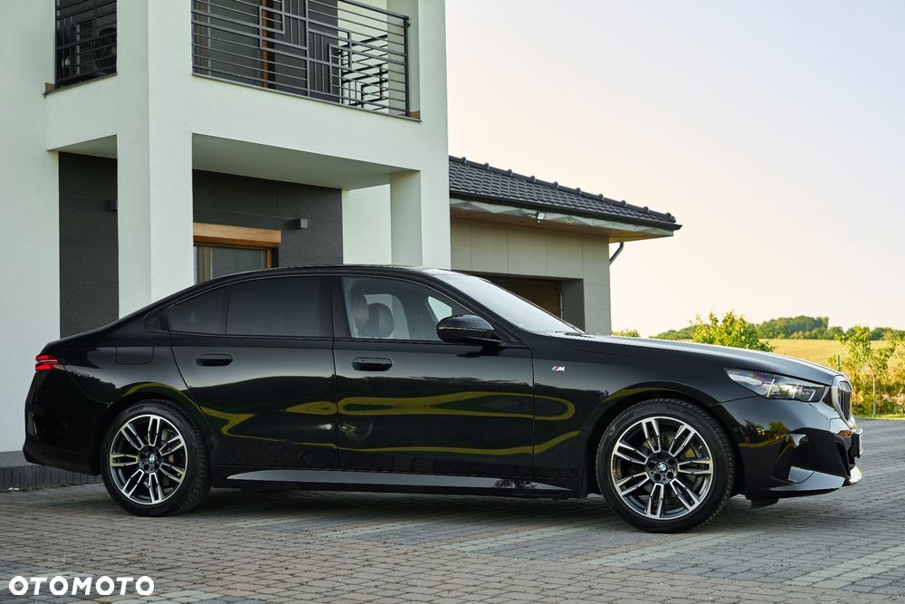 BMW Seria 5 520i mHEV M Sport sport - 11