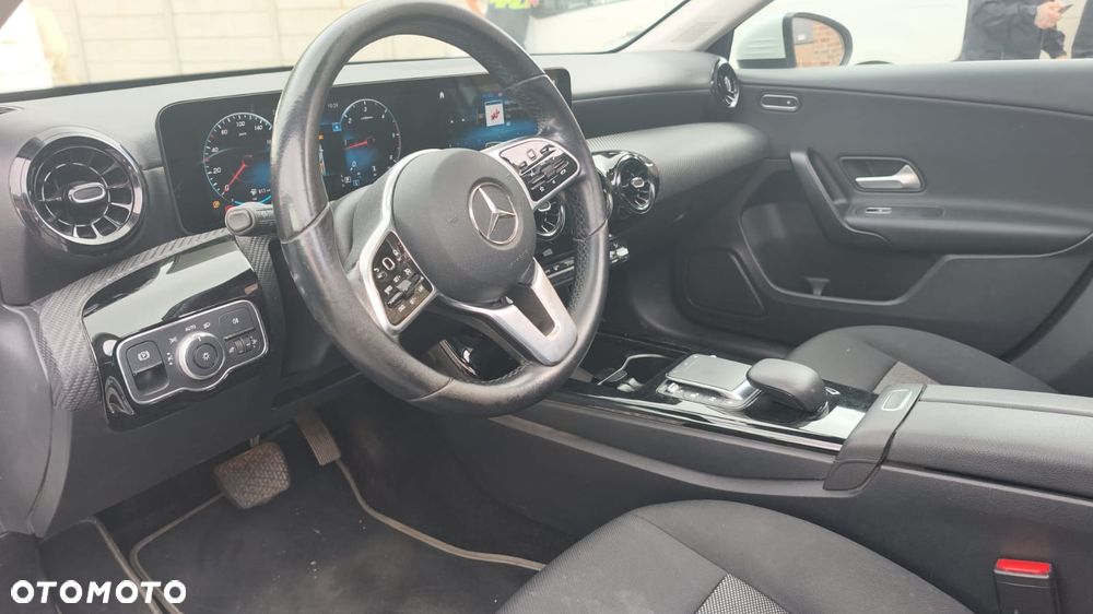 Mercedes-Benz Klasa A 180 d 8G-DCT Lim Entry - 12