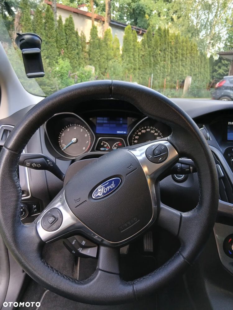Ford Focus 1.0 EcoBoost Titanium - 19