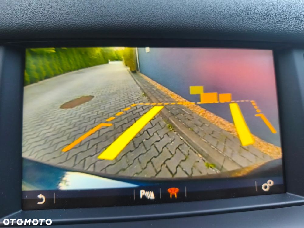 Land Rover Discovery Sport 2.0 Si4 HSE - 37