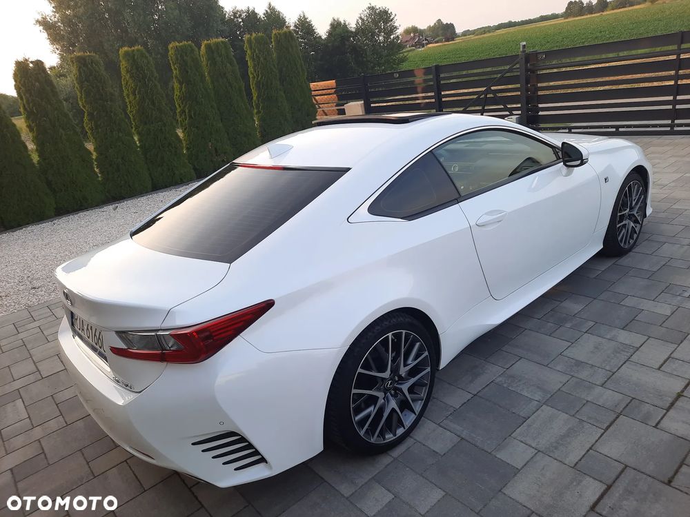 Lexus RC - 11