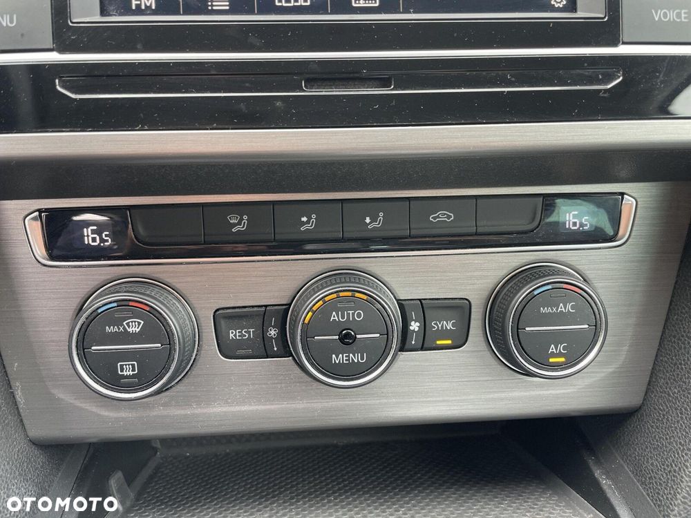 Volkswagen Passat 2.0 TDI EVO Essence - 26