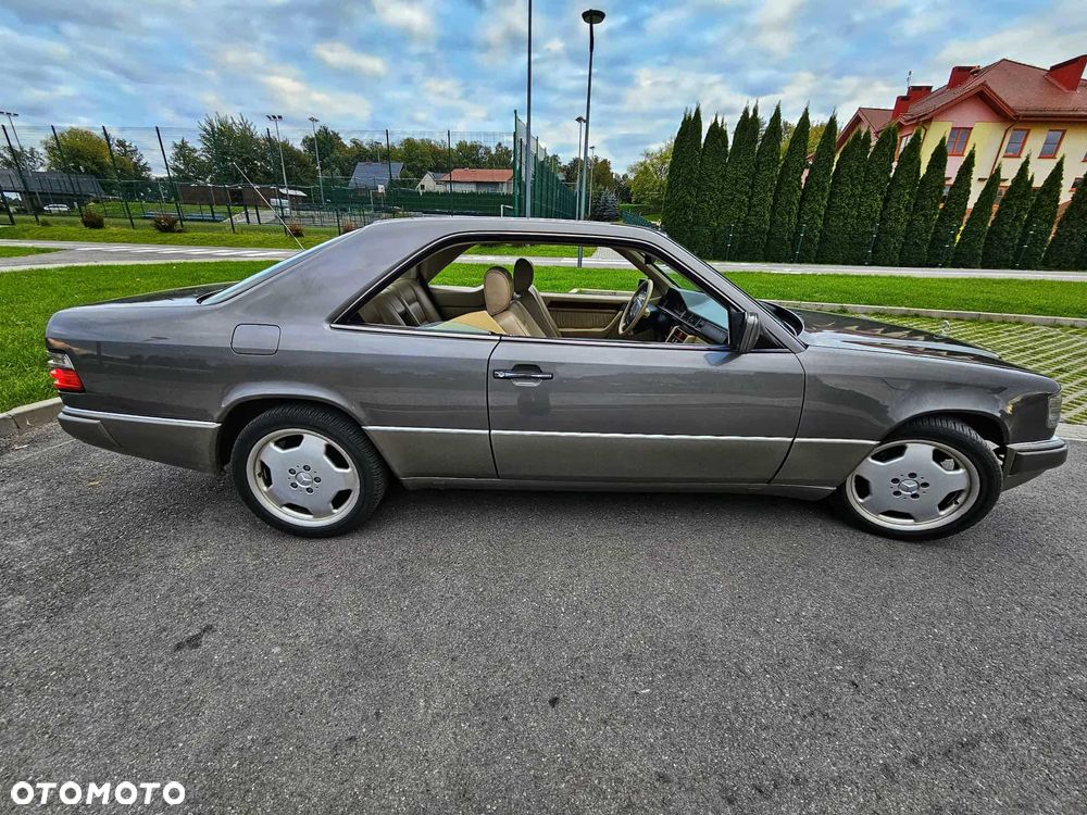 Mercedes-Benz W124 (1984-1993) - 2