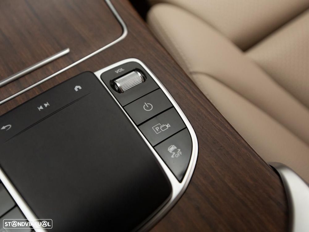 Mercedes-Benz GLC 300 e Coupé 4Matic - 25