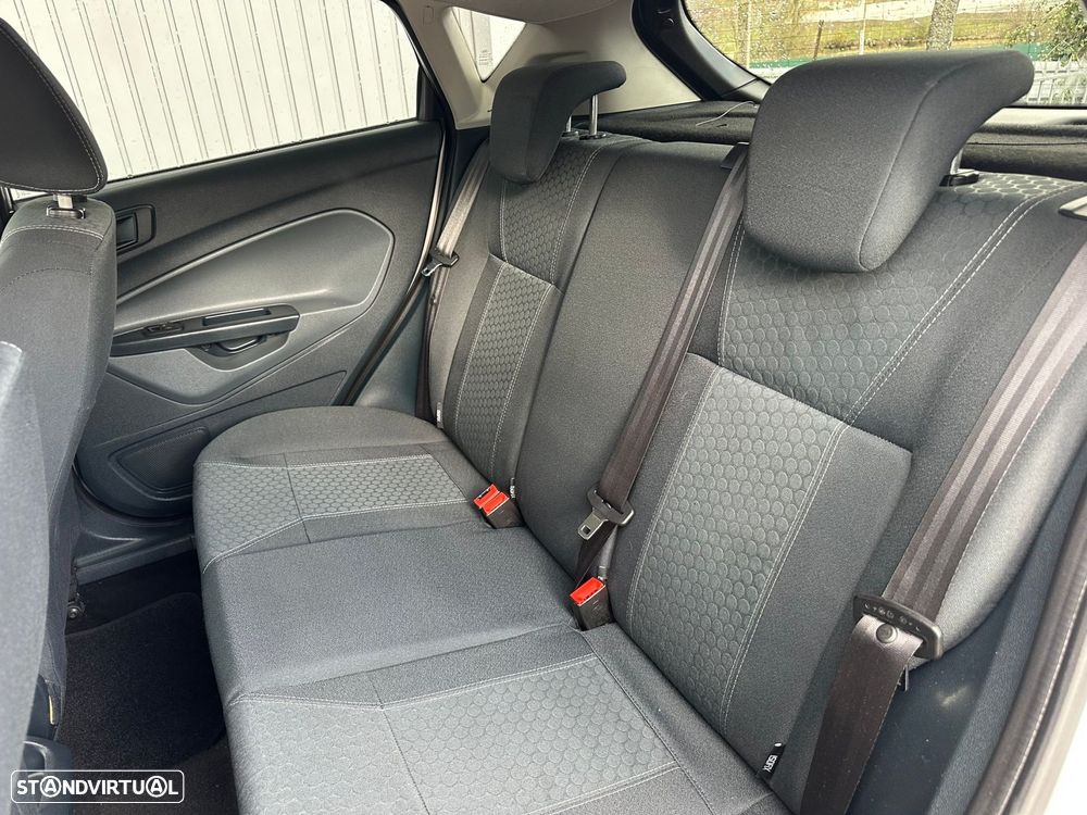 Ford Fiesta 1.25 Titanium - 11