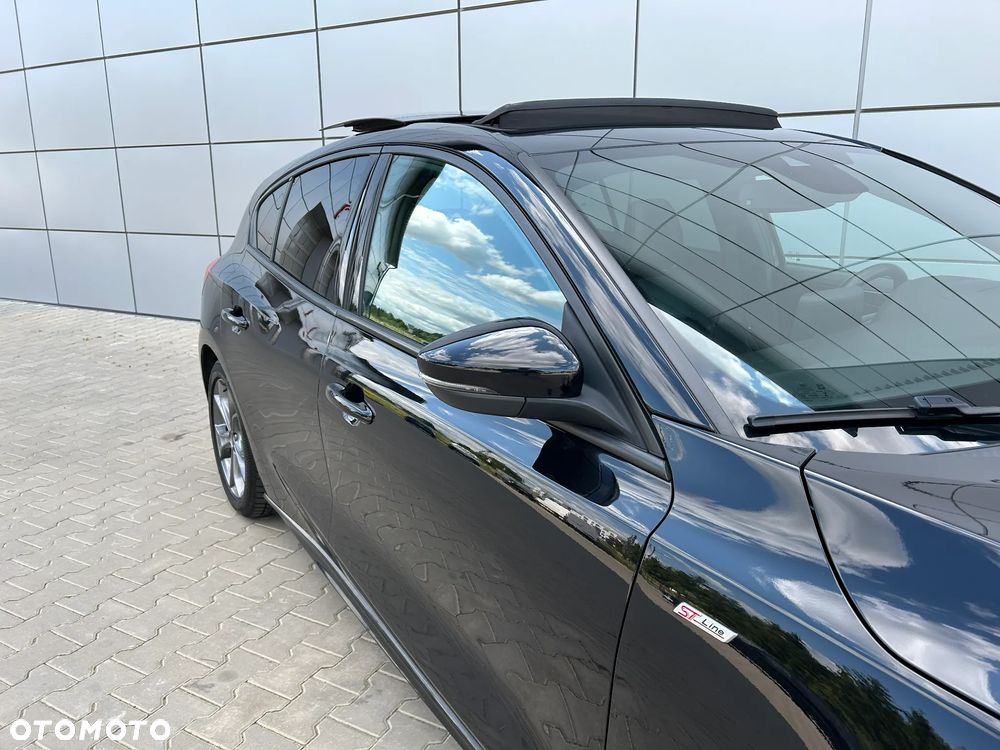 Ford Focus 1.5 EcoBlue Start-Stopp-System ST-LINE X - 12