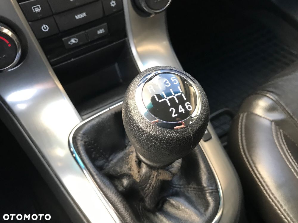 Chevrolet Cruze 1.4T LTZ - 14