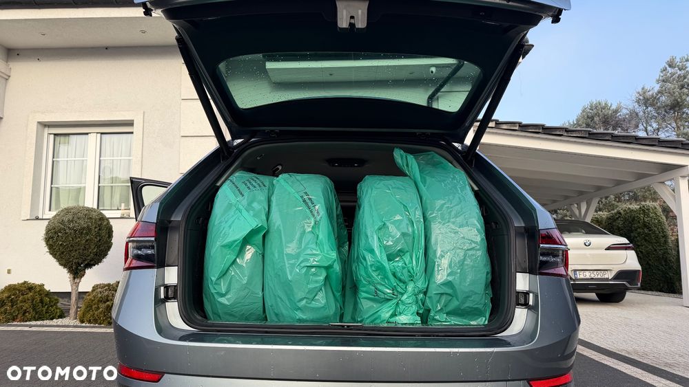 Skoda Superb 2.0 TDI Style DSG7 - 25