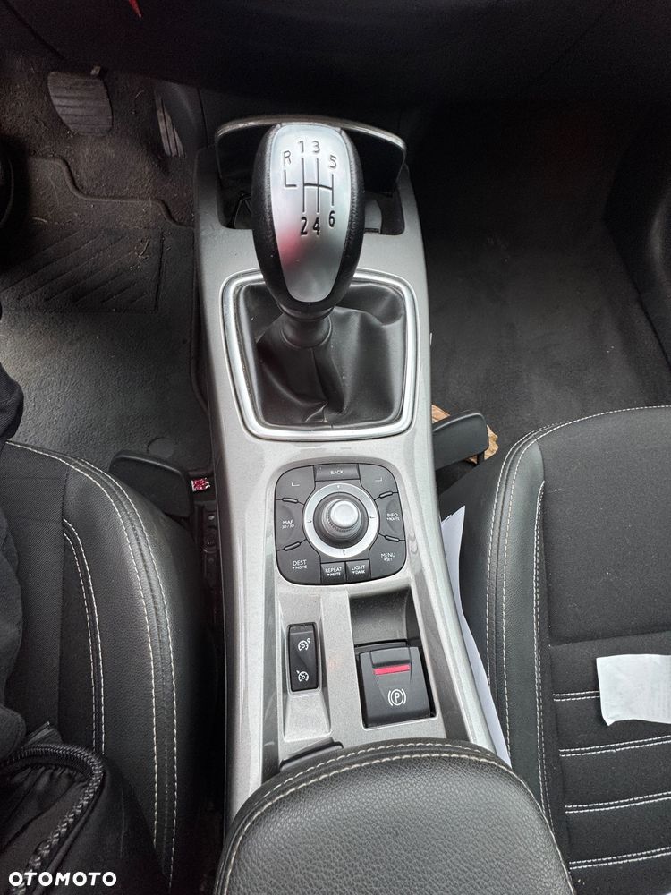 Renault Laguna dCi 150 FAP Start-Stop Dynamique - 16