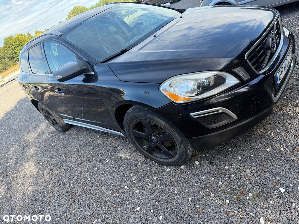 Volvo XC 60 D3 R-Design - 3