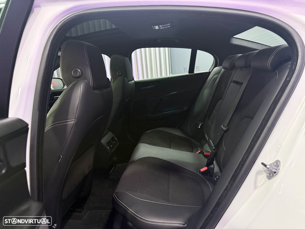 Jaguar XE 20d Aut. R-Sport - 16
