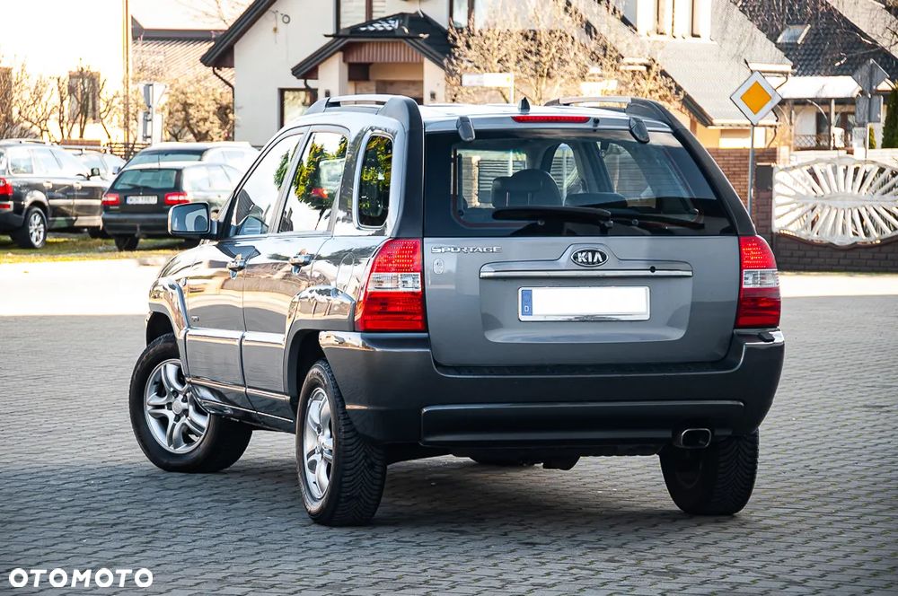 Kia Sportage 2.0 Expedition - 16
