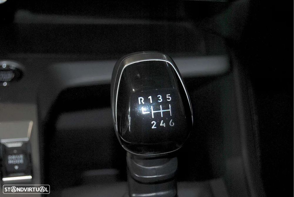 Peugeot 308 1.2 PureTech Allure - 23