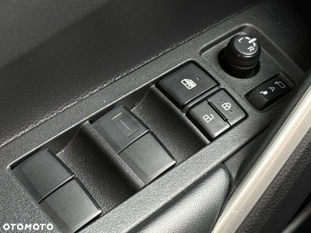 Toyota Corolla Cross 2.0 Hybrid Style - 18