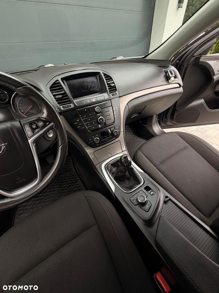 Opel Insignia 1.8 - 11