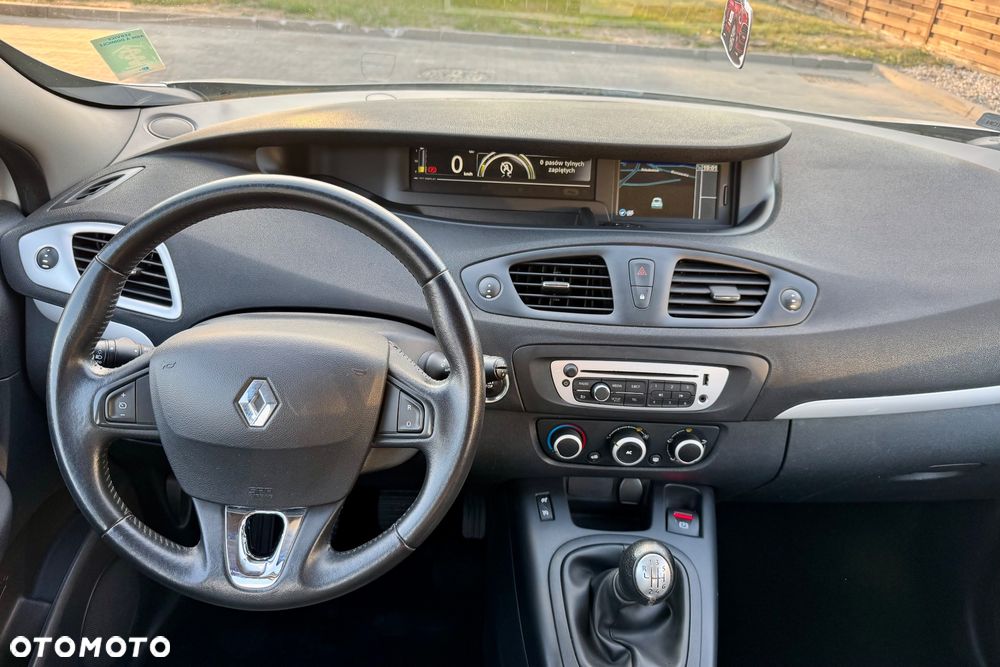 Renault Scenic - 21