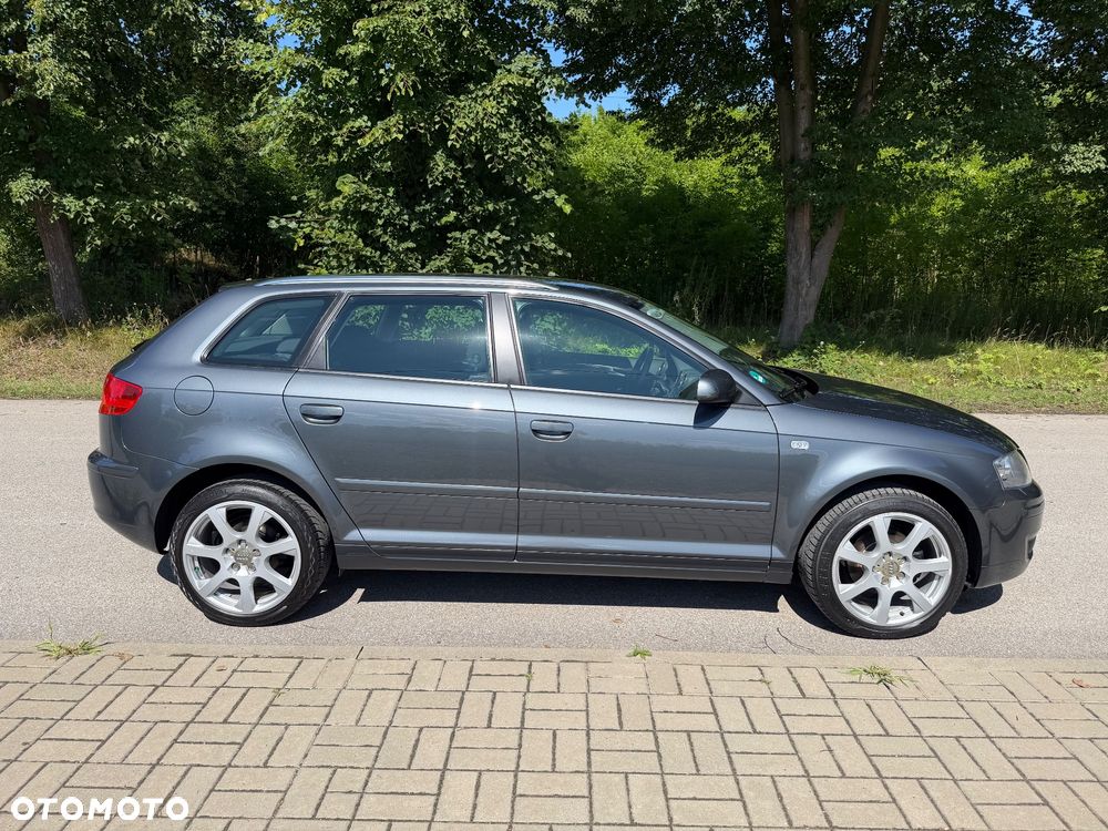 Audi A3 Sportback 1.6 Ambiente - 9