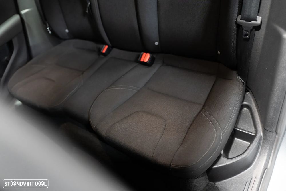 Volvo V40 2.0 D2 Kinetic Geartronic - 35