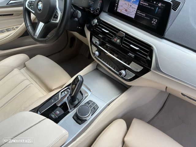 BMW 530 e iPerformance Pack M - 14