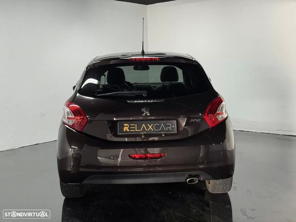 Peugeot 208 120 VTI Allure - 10