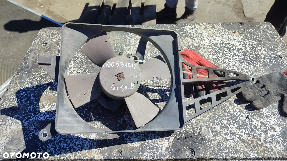 WENTYLATOR CHŁODNICY OPEL CORSA B 090531017 - 1