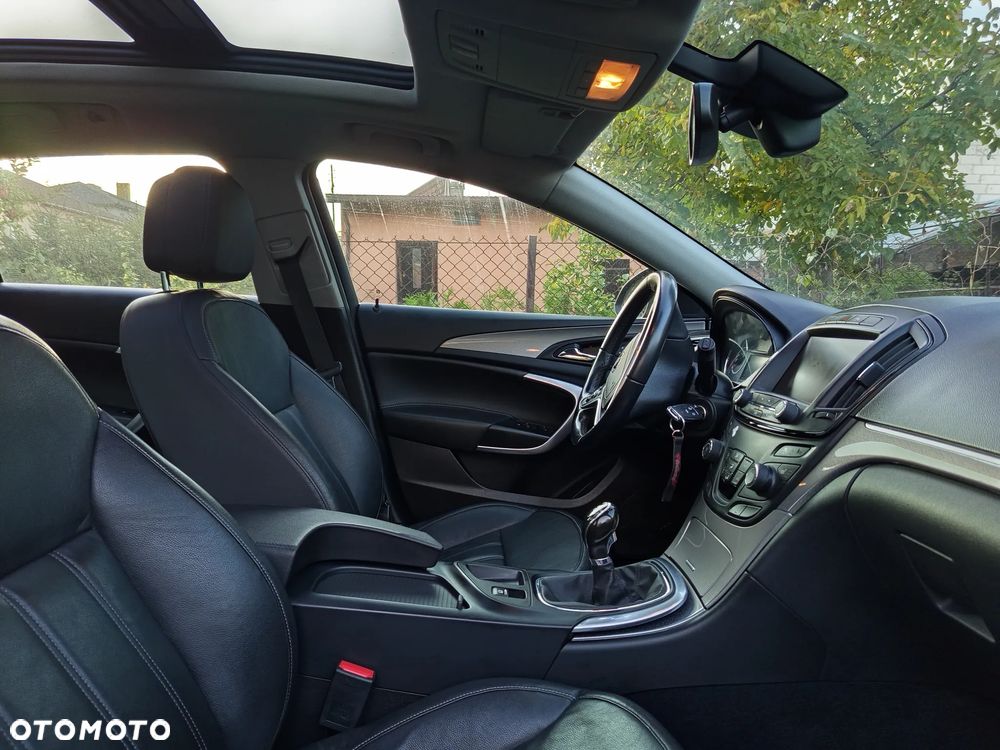 Opel Insignia - 10