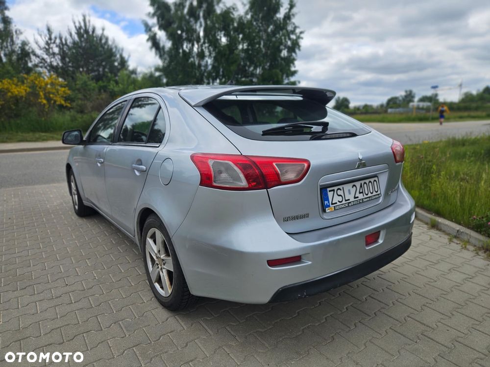 Mitsubishi Lancer - 4