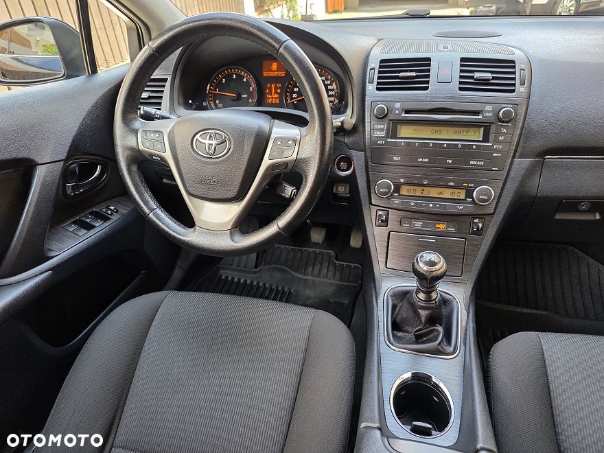 Toyota Avensis 2.0 D-4D Platinium - 26