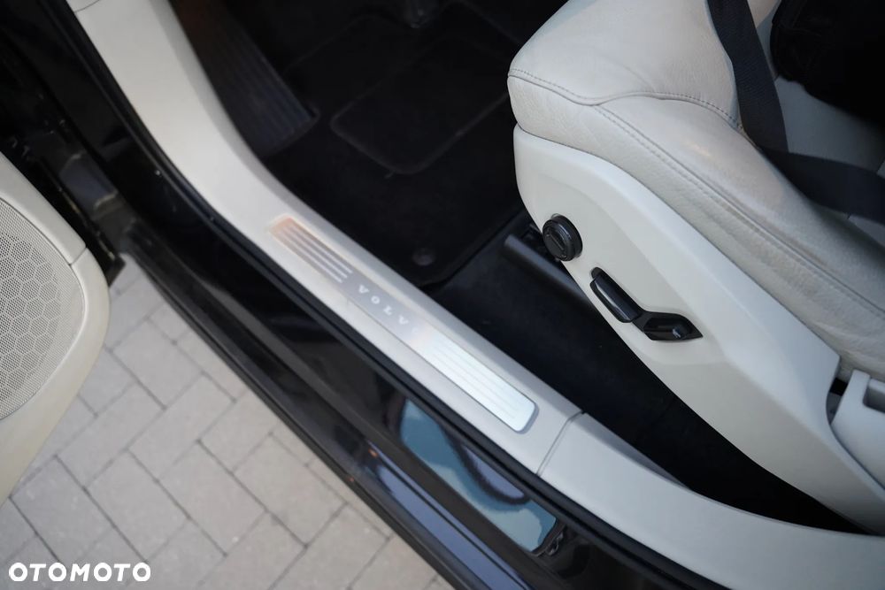 Volvo XC 90 - 36