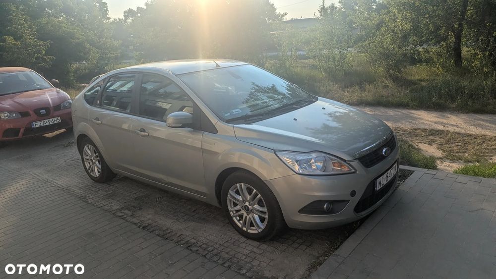 Ford Focus 1.6 Ghia - 1