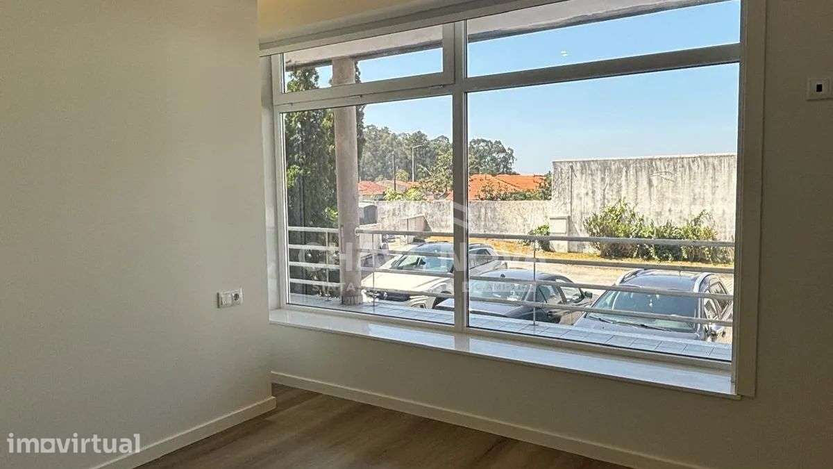 T3 Moderno com Terraço | 133 m² | Totalmente Remodelado - Grande imagem: 3/13