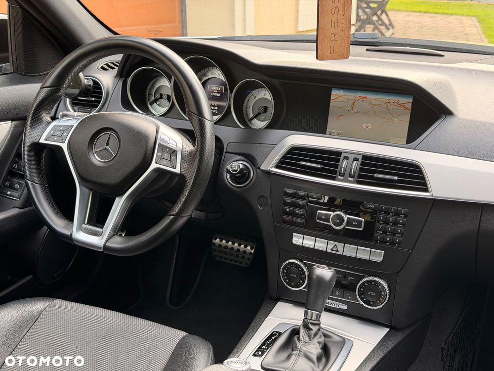 Mercedes-Benz Klasa C 250 CDI 4Matic 7G-TRONIC Avantgarde Edition - 25