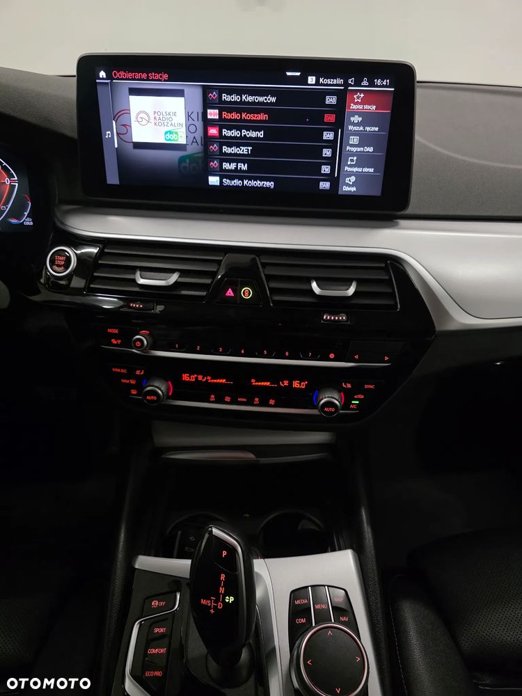 BMW Seria 5 518d mHEV Luxury Line sport - 10