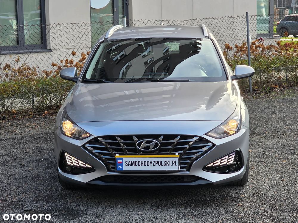 Hyundai i30 1.5 DPI Classic + - 7