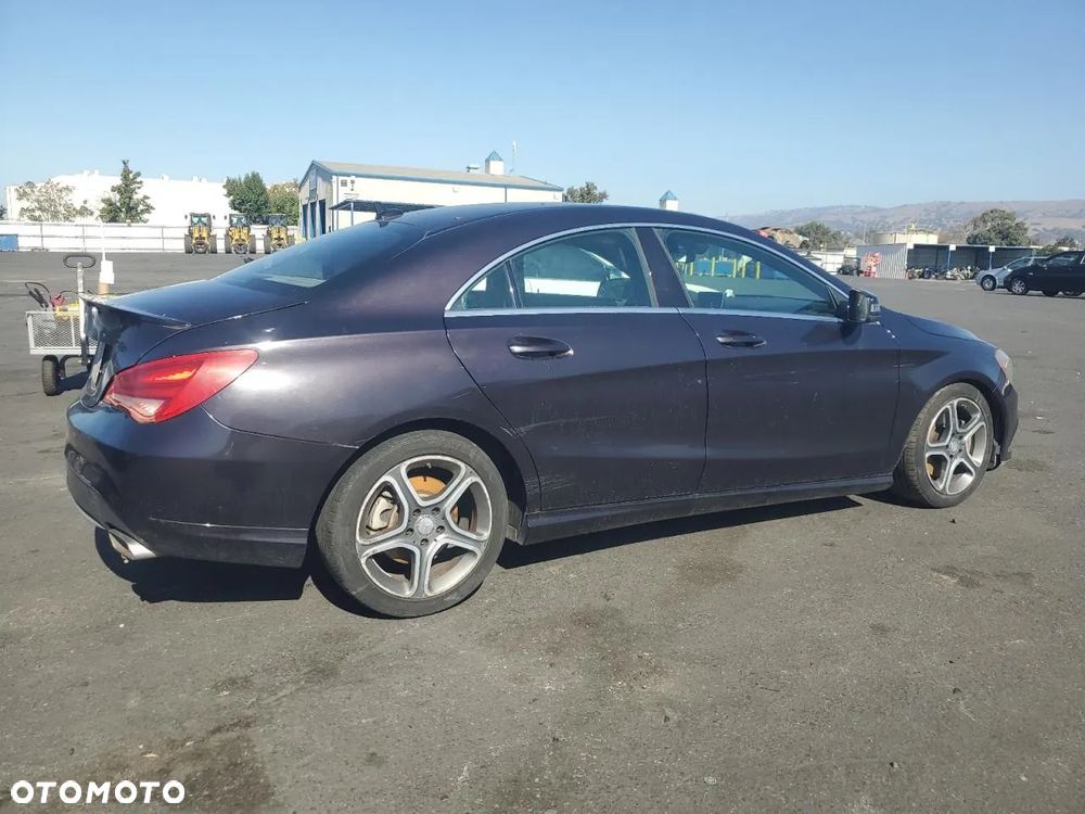 Mercedes-Benz CLA 250 7G-DCT StreetStyle - 5